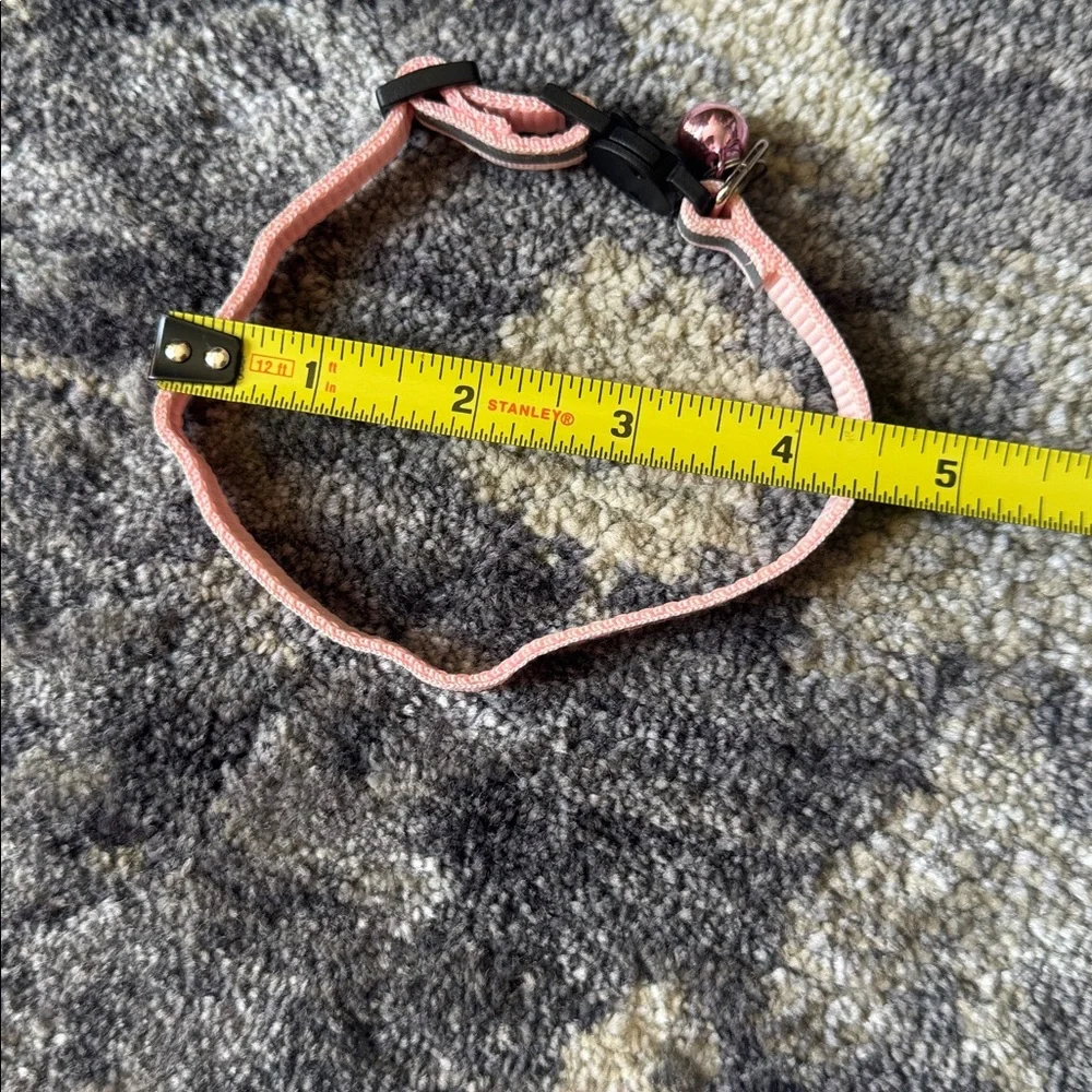 Cute Bell Pink Cat Collar